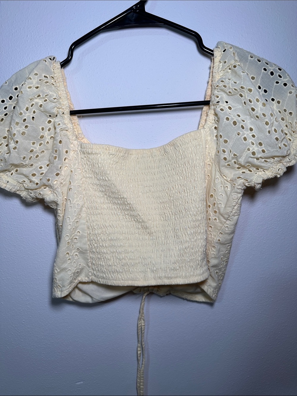 Buttery Yellow Eyelet Puff-Sleeve Cropped Top - Picture 3 of 3